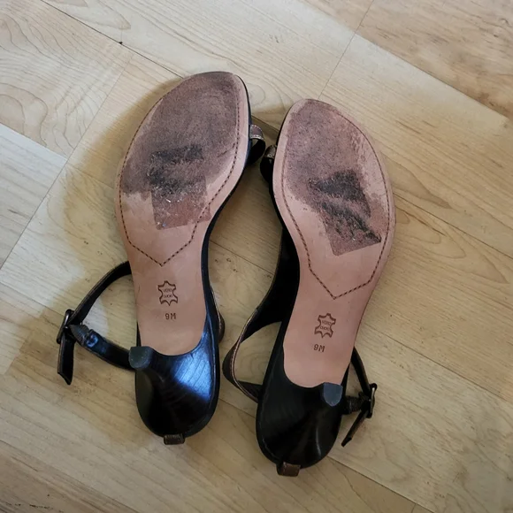 Donald J. Pliner Women's Bronze Sandals - Picture 6 of 6